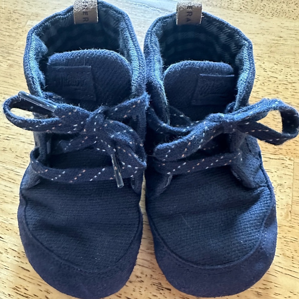 Wildling Toddler Shoes - Size 6